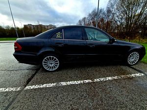 Mercedes-Benz E220 110 кВт (4 фото из 10)
