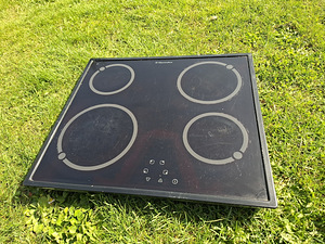 Integreeritav pliit Elektrolux (1 foto / 4)