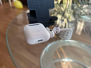 Apple airpods (5 foto / 6)
