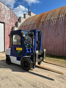Погрузчик Komatsu FD30T (1 фото из 9)