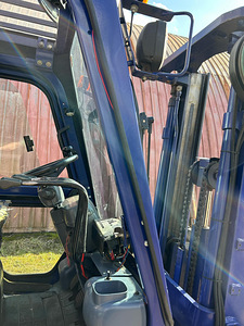 Погрузчик Komatsu FD30T (3 фото из 9)
