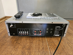 Yamaha R-S202D стерео ресивер BT, DAB. (6 фото из 6)