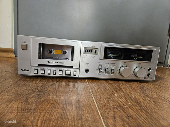 Technics RS-M205 Metal Tape Compatible Stereo Cassette Deck