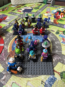 Цена набора Lego minifigures (2 фото из 2)