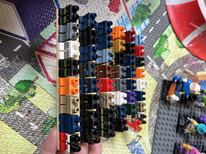 Lego minifigures pakkuge hind (2 foto / 2)