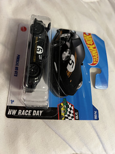 Hot wheels (2 foto / 2)