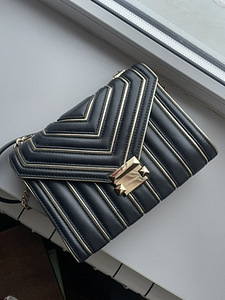Michael Kors сумка  (оригинал) (2 фото из 3)