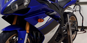 Защита от падения Yamaha R1 RN19 (07/08) (6 фото из 6)