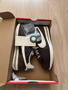 UUS! Nike Cortez Baroque Brown EU 41 + tasuta transport (3 foto / 5)