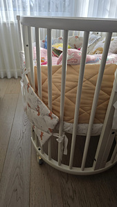 Stokke voodi + mini sleepi voodi (9 фото из 10)