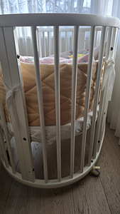 Stokke voodi + mini sleepi voodi (10 фото из 10)