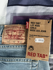 Levi's naiste teksad (kandmata) (3 foto / 3)
