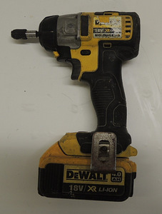 Аккумуляторная дрель DeWalt DCF895 + ак 4,0Ач (2 фото из 5)