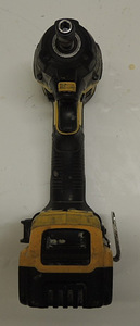 Аккумуляторная дрель DeWalt DCF895 + ак 4,0Ач (5 фото из 5)