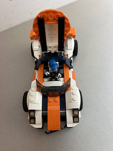 Lego (3 фото из 4)