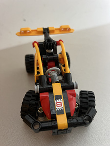 Lego (1 фото из 3)