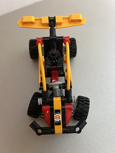 Lego (2 фото из 3)