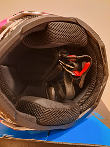 Laste kiiver, moto, motokross (9 foto / 10)