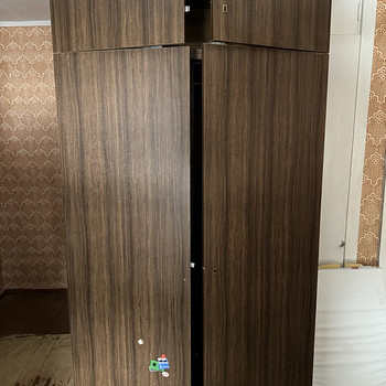 Шкаф