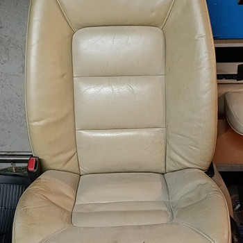 Volvo V70 2008 nahksisu