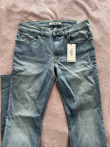 Uued Calvin Klein teksad, s.170 (1 foto / 2)