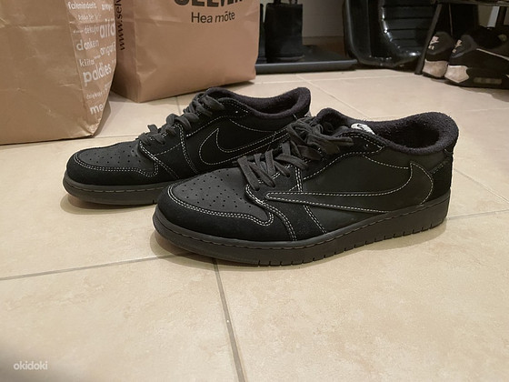 Jordan Travis Scott Shadow