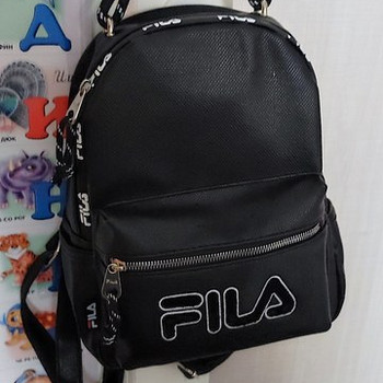 ПРОДАМ НОВЫЙ РЮКЗАК FILA