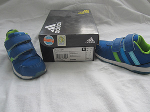 Adidas tossud, s.24 (1 foto / 4)