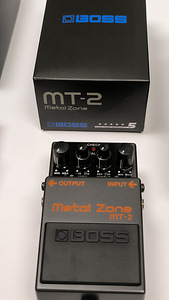 Эффект-педали Boss MT-2, RC-3 (2 фото из 7)