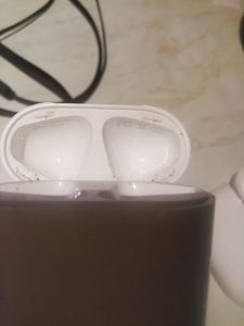 Airpods 2 ja airpods1 charging case a1602 (1 foto / 3)