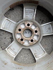 4 VW/Škoda originaal valuvelge 5x110. /16” talverehvidega (6 foto / 7)