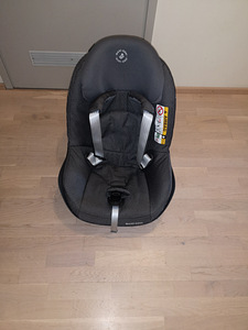 Maxi-Cosi Pearl Pro 2 i-Size turvatool + FamilyFix3 alus (3 foto / 5)
