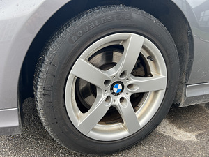BMW e91 2011 (12 фото из 15)