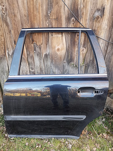 Левые двери для Volvo XC90 Mk1 (1 фото из 8)