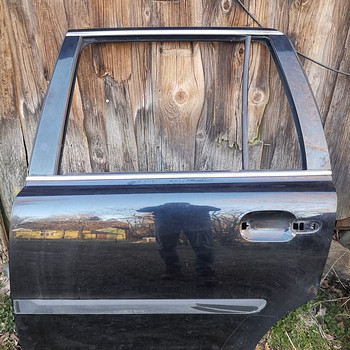 Volvo XC90 Mk1 vasakpoolsed uksed (31385356, 31385358)