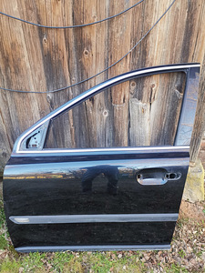 Левые двери для Volvo XC90 Mk1 (2 фото из 8)