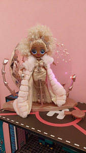 LOL Surprise Holiday OMG NYE Queen Fashion Doll (1 фото из 1)