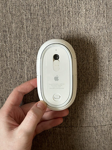 Apple mighty mouse (безпроводная мышь) (3 фото из 3)