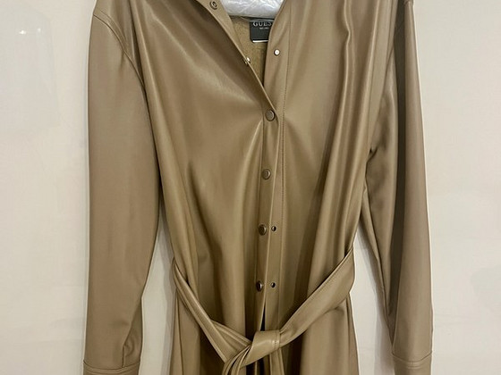 Кожаное платье Guess