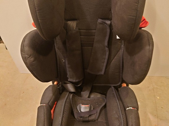 Детское автокресло Recaro 9-18 кг