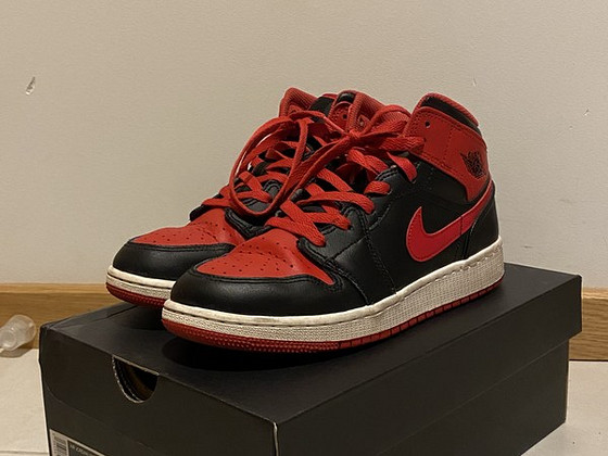 Air Jordan 1 Mid (GS) Размер 38