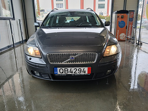 Volvo v50 (1 фото из 6)