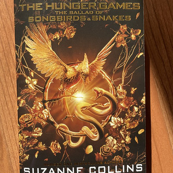 Book “ The Hunger Games The ballad of songbirds & snakes