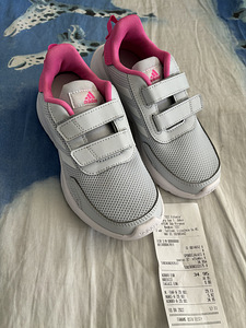 Детские вещи (4 фото из 8)