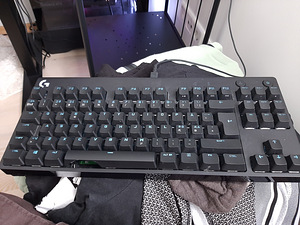 Logitech g pro tkl ja logitech g213 ja MadCatz rat 8+ (5 foto / 5)