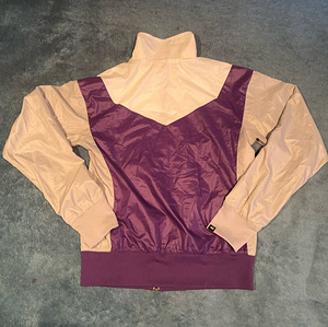 Nike ветровка (4 фото из 4)