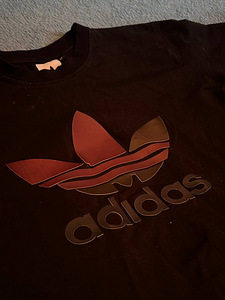 Adidas oversized T-särk (1 фото из 4)