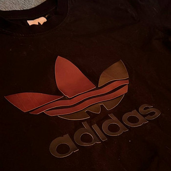 Adidas oversized T-särk