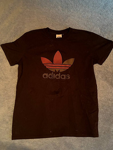 Adidas oversized T-särk (2 фото из 4)