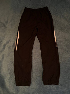 Adidas dressipüksid (1 foto / 6)